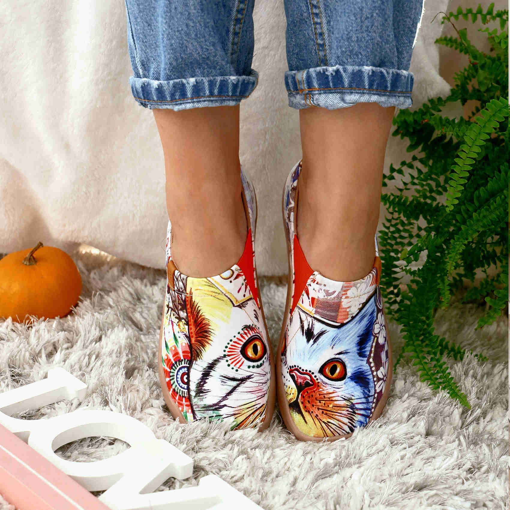 UIN Footwear Women Cheer Up-Canada Local Delivery Canvas loafers