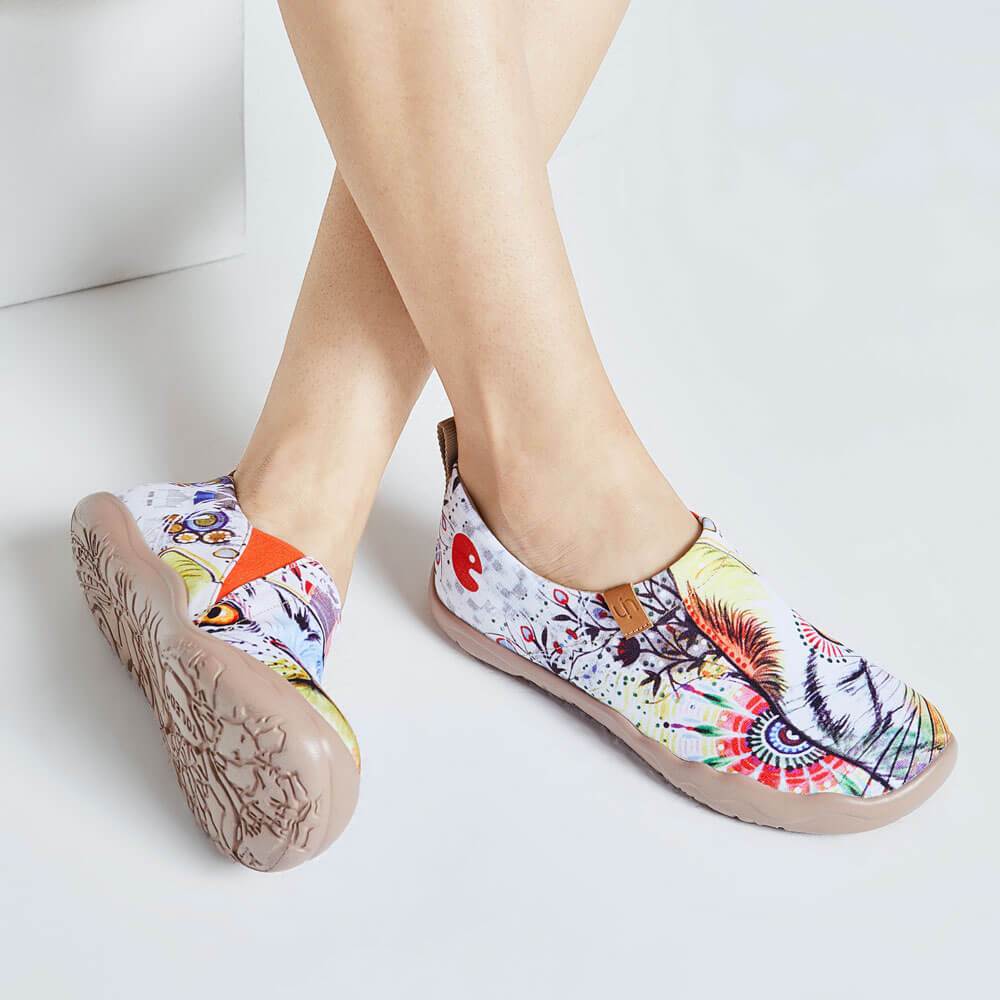 UIN Footwear Women Cheer Up-Canada Local Delivery Canvas loafers