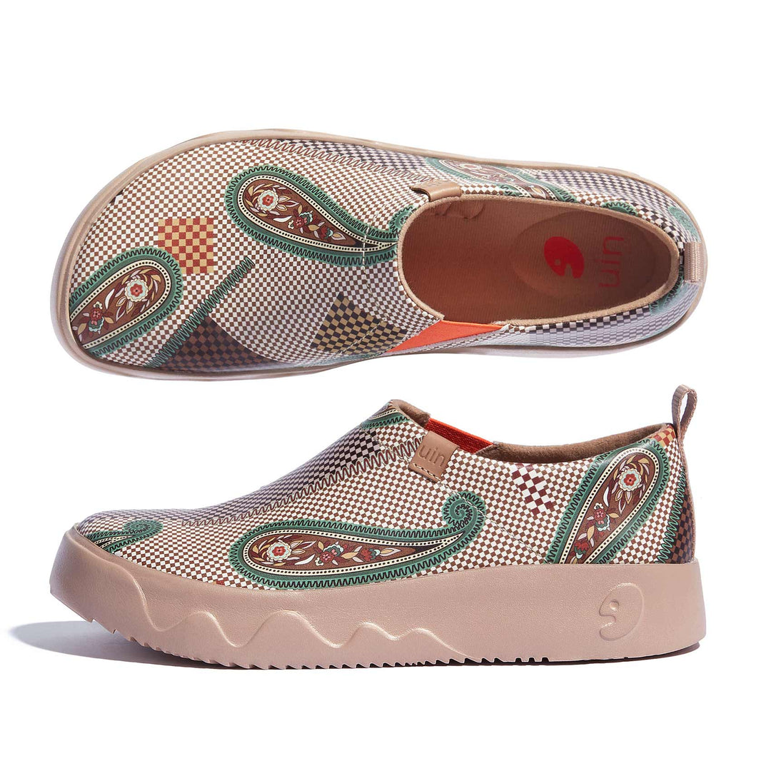 UIN Footwear Women Paisley Check II Toledo IX Women Canvas loafers