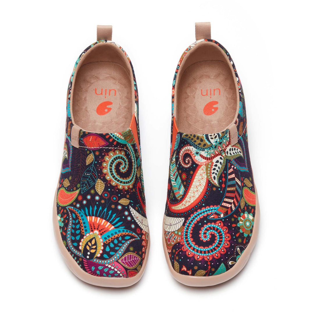 UIN Footwear Women UIN Women's Artist-Designed Slip-On Canvas for Travel Cotton Duck Canvas Sneakers Wonder Mandala Toledo I Canvas loafers