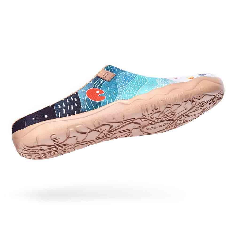 UIN Footwear Men Happy Fish Men Slipper-US Local Delivery Canvas loafers