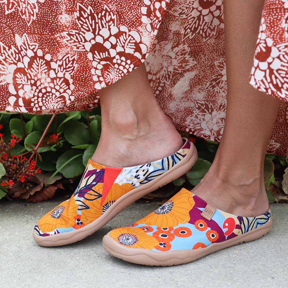 UIN Footwear Women Marigolds Malaga Slipper Women-US Local Delivery Canvas loafers