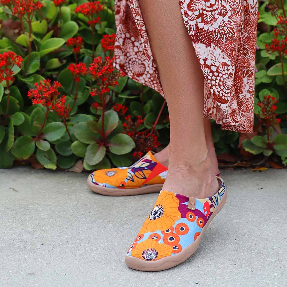 UIN Footwear Women Marigolds Malaga Slipper Women-US Local Delivery Canvas loafers