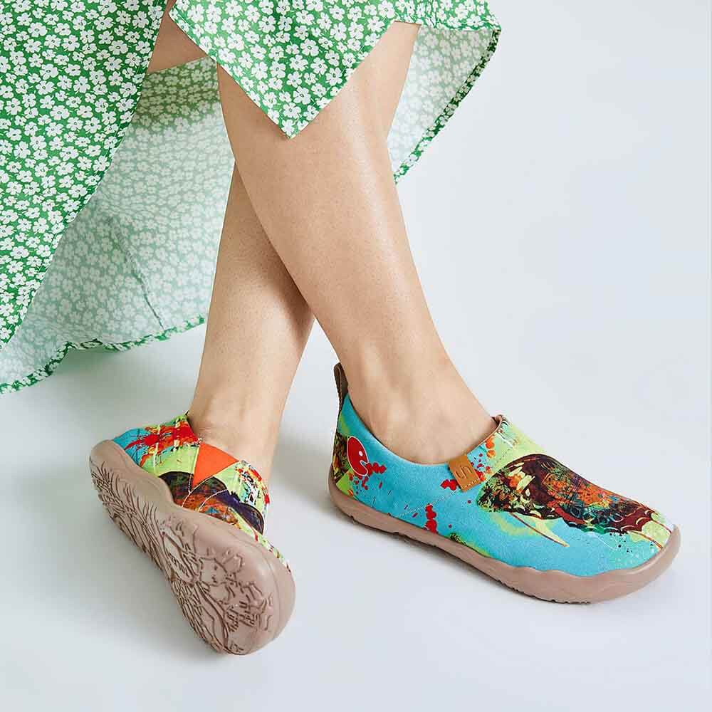 UIN Footwear Women MOTTLED BUTTERFLY Canvas loafers