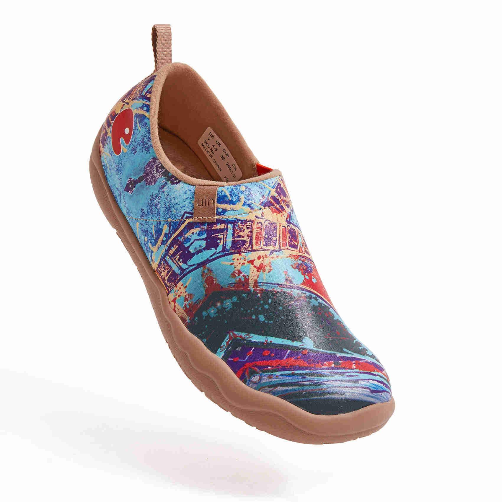 UIN Footwear Women Nefertiti Canvas loafers