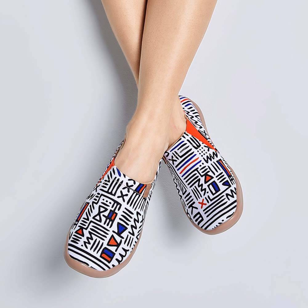 UIN Footwear Women Prediction Women Canvas loafers