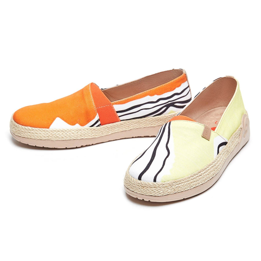 Summer Wave Marbella Women Art Painted Canvas Travel Shoes | UIN ...