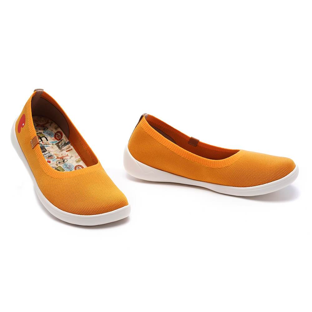 UIN Footwear Women Valencia Knitted Orange Canvas loafers